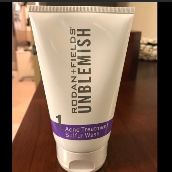rodan and fields unblemish face wash